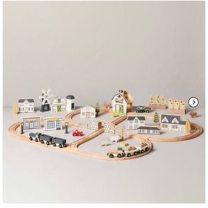 Hearth & Hand Toy Train Track Set, 84‎ pc, New in shipping box